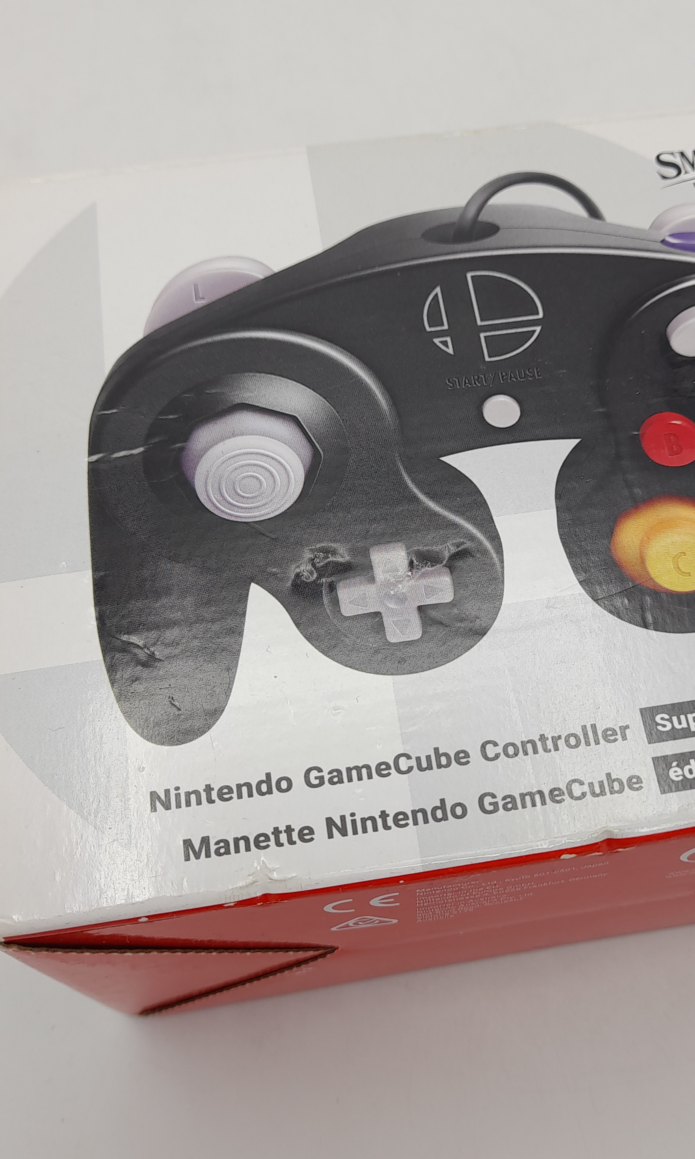 Foto van Nintendo GameCube Controller - Super Smash Bros. Edition in Doos