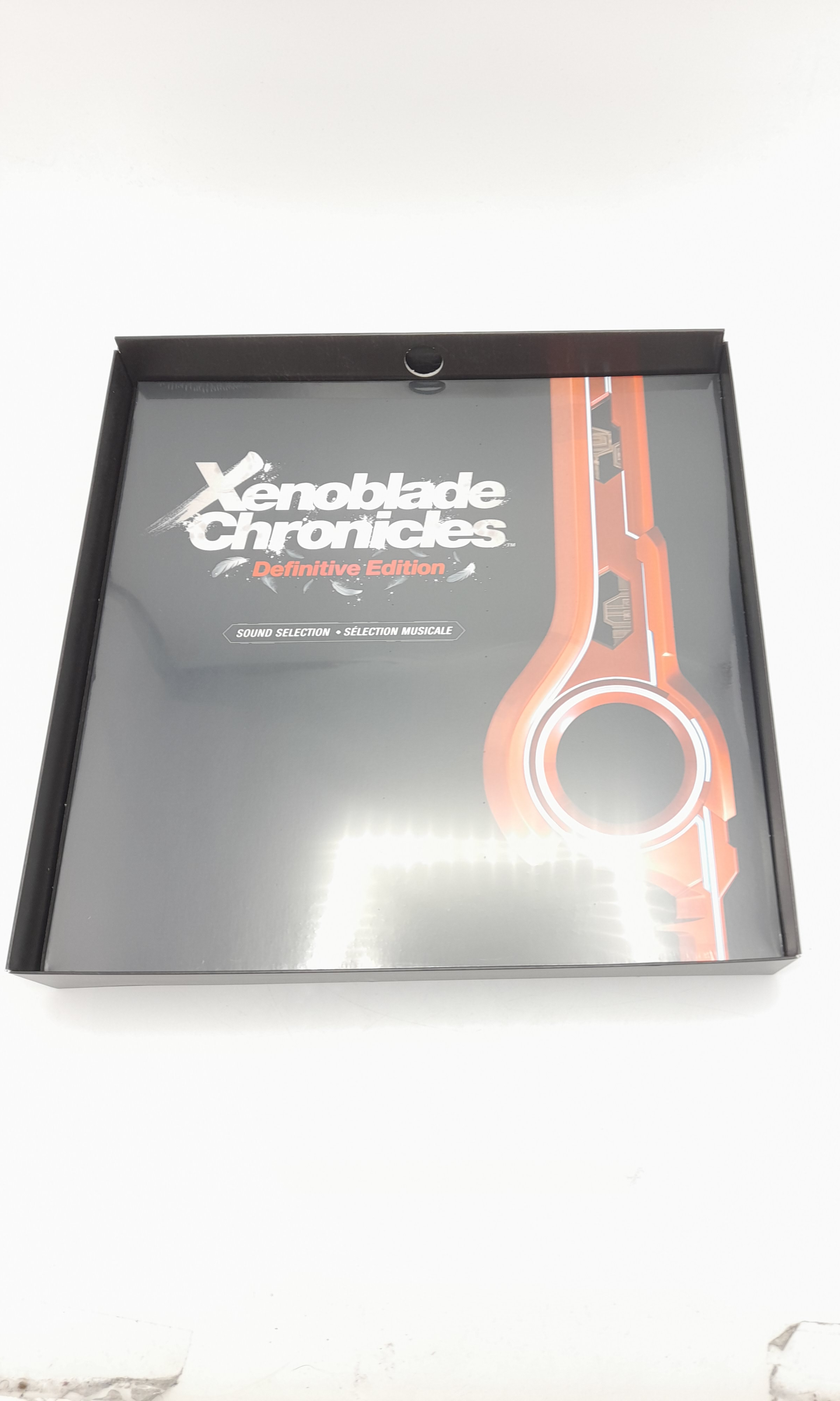 Foto van Xenoblade Chronicles Definitive Collector’s Edition in Doos